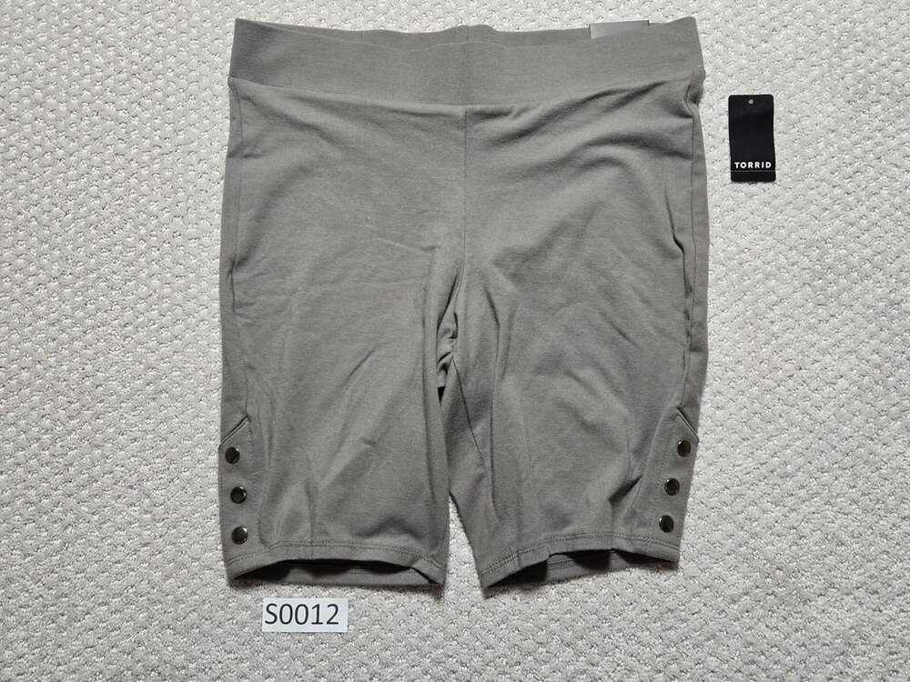 Torrid Bike Shorts Size 1 Grey Cotton Blend Snap Button Accents
